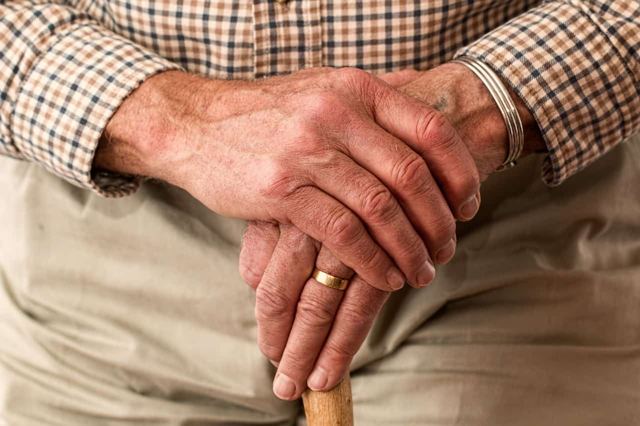 elderly, hands, ring-981400.jpg